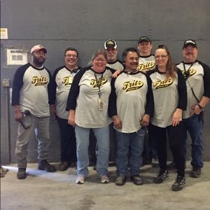 Meet your Posher, Debi